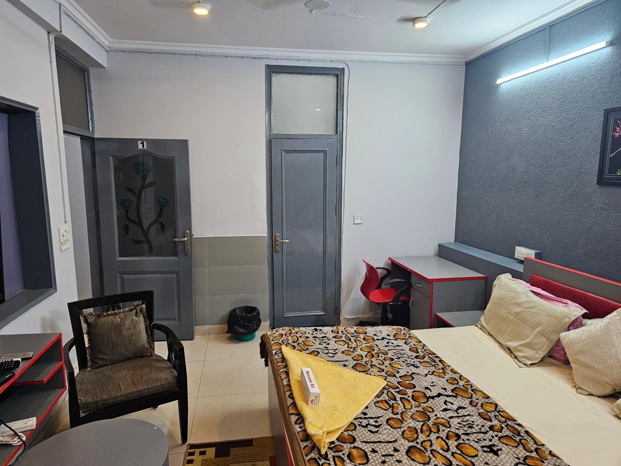 Deer Park Home Stay Nueva Delhi Exterior foto